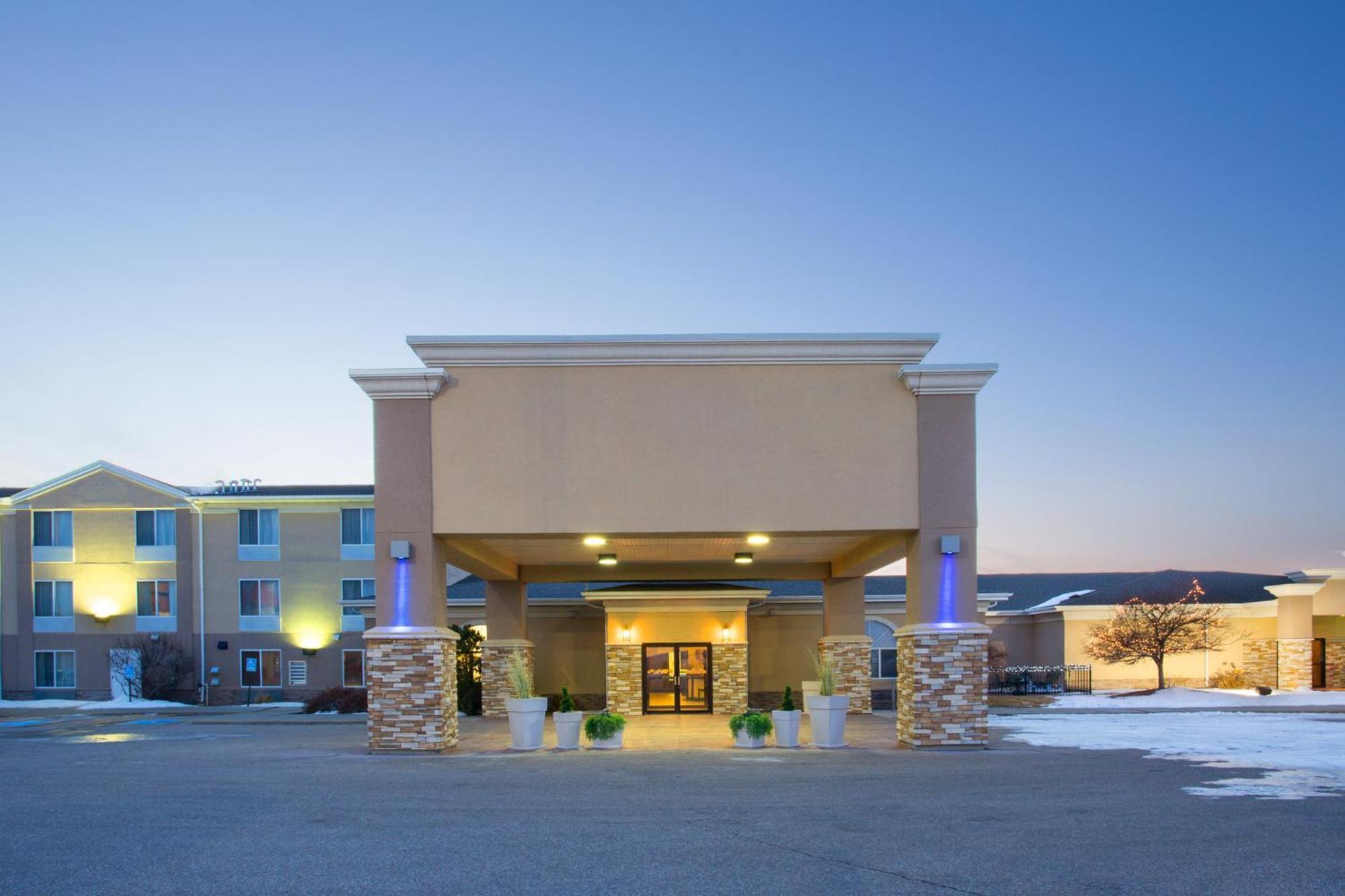 Holiday Inn Express Hotel & Suites Lexington By Ihg Zewnętrze zdjęcie