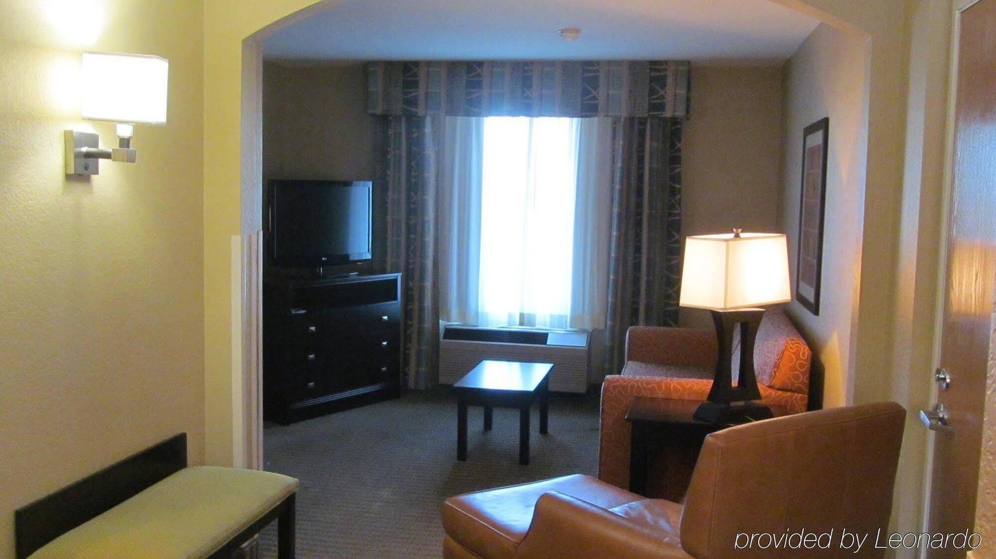 Holiday Inn Express Hotel & Suites Lexington By Ihg Zewnętrze zdjęcie